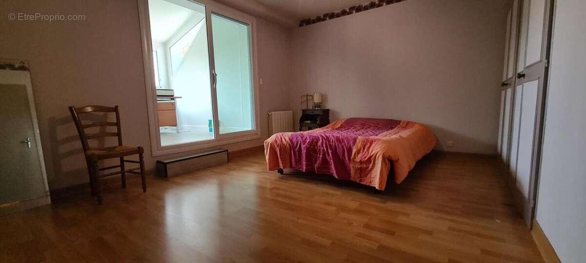 Maison à SAINT-SEBASTIEN-SUR-LOIRE