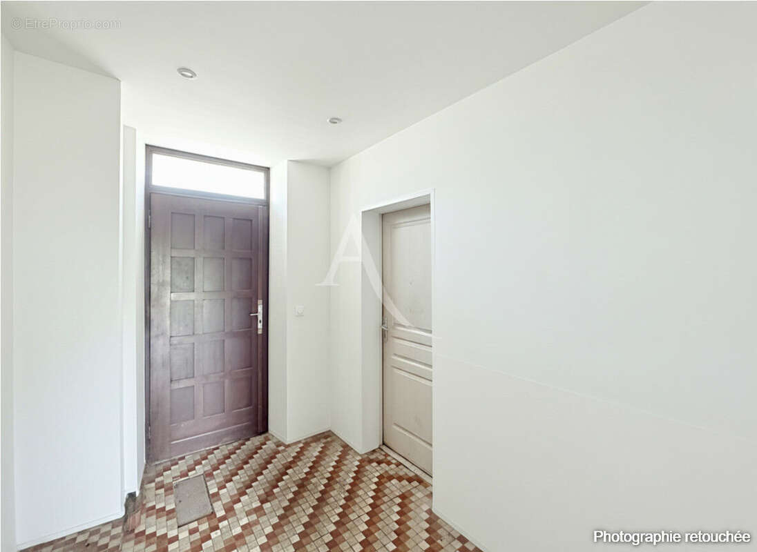 Appartement à LES PONTS-DE-CE