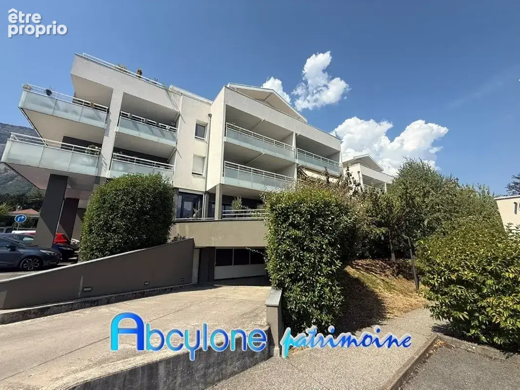 Appartement à MONTBONNOT-SAINT-MARTIN