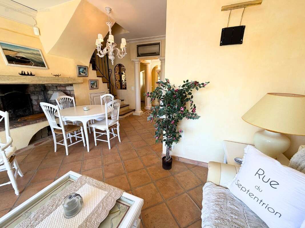 Maison à GRIMAUD