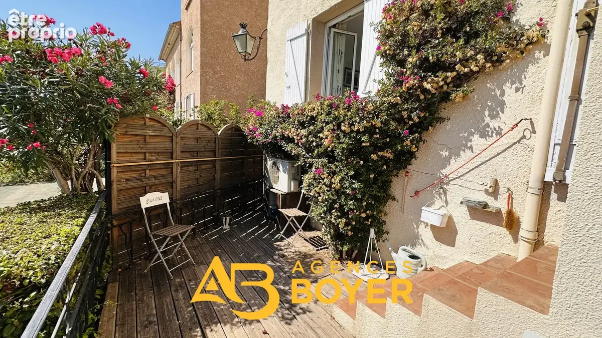EXCLUSIVITE  BANDOL - GRAND T3 Terrasse de 50m2 Vue mer et Garage - photo 17
