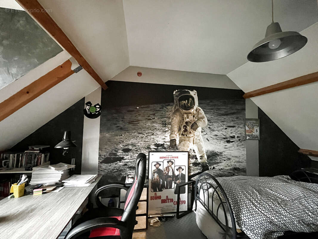 Maison à LA CHAPELLE-LA-REINE