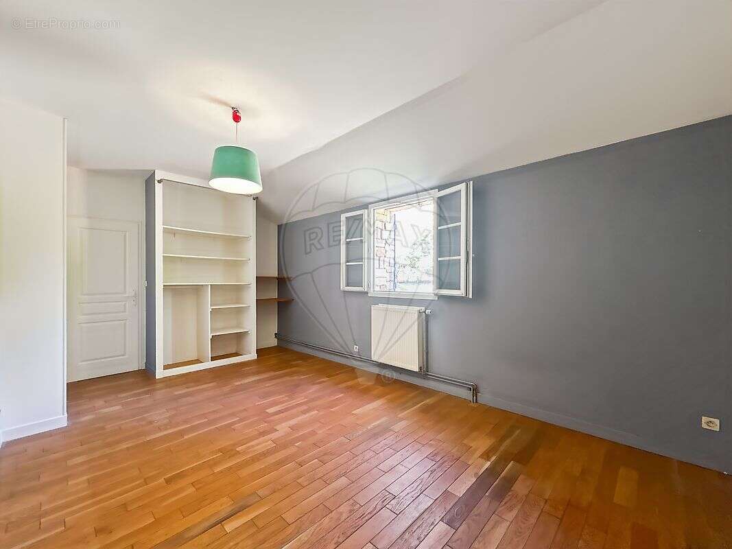 Maison à SAINTE-LUCE-SUR-LOIRE