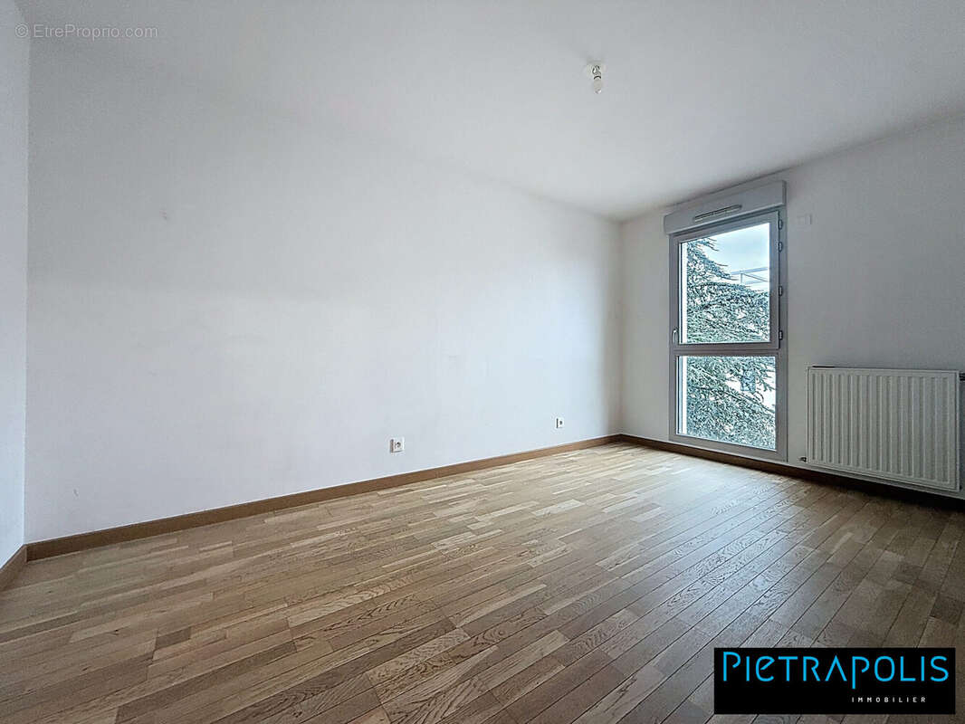 Appartement à SAINTE-FOY-LES-LYON