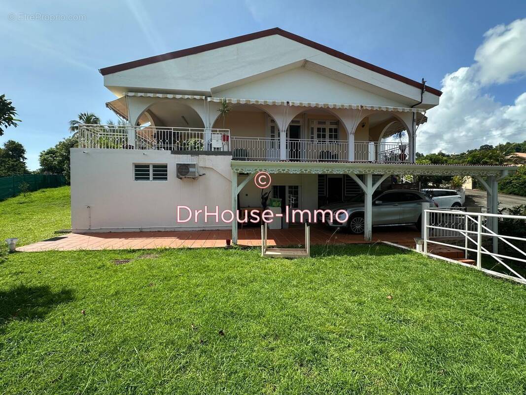 Maison à LA TRINITE