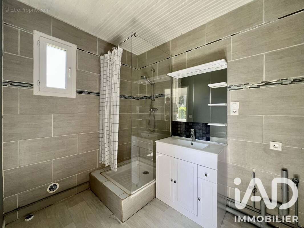 Maison 170 m² à Roumare  - photo 3