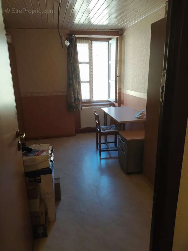 Commerce à VARACIEUX