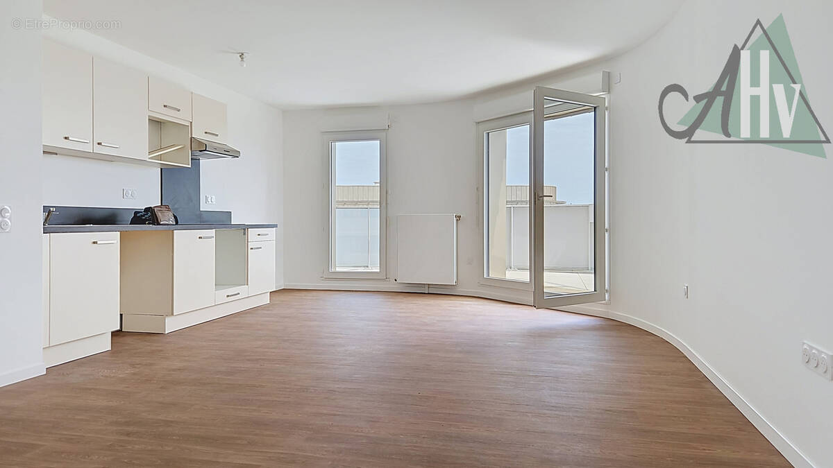 Appartement à MOISSY-CRAMAYEL