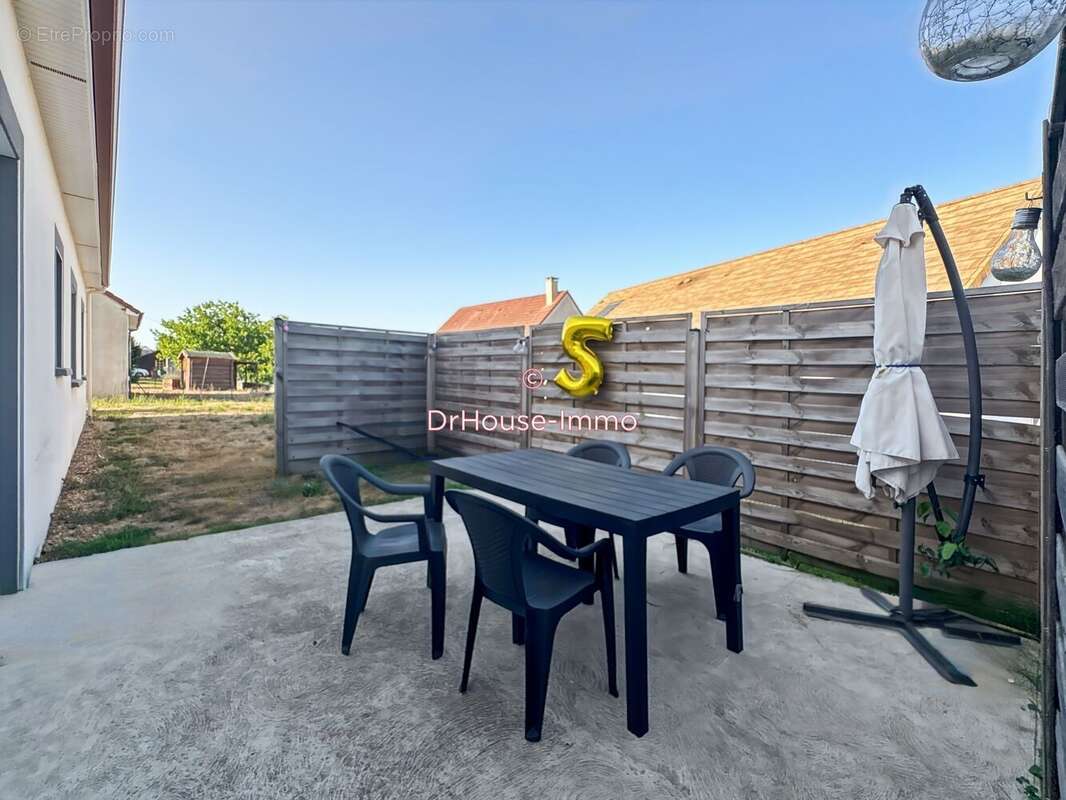 Maison à LA SUZE-SUR-SARTHE