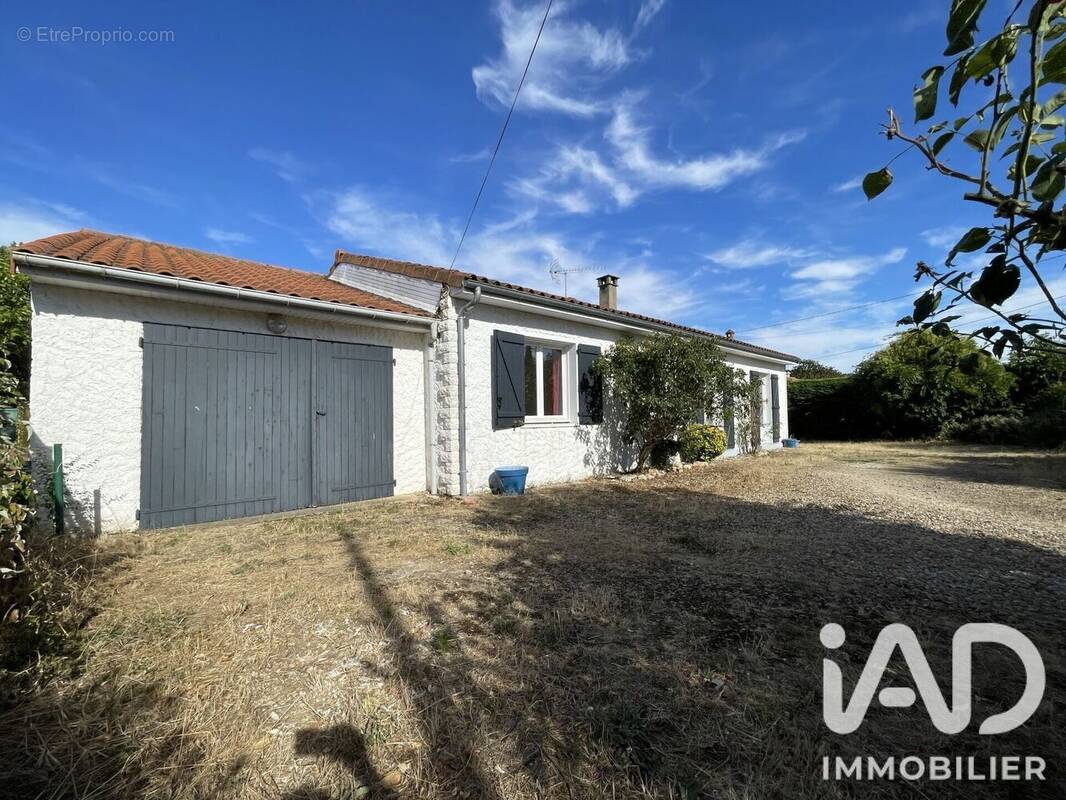 Photo 1 - Maison à AYRON