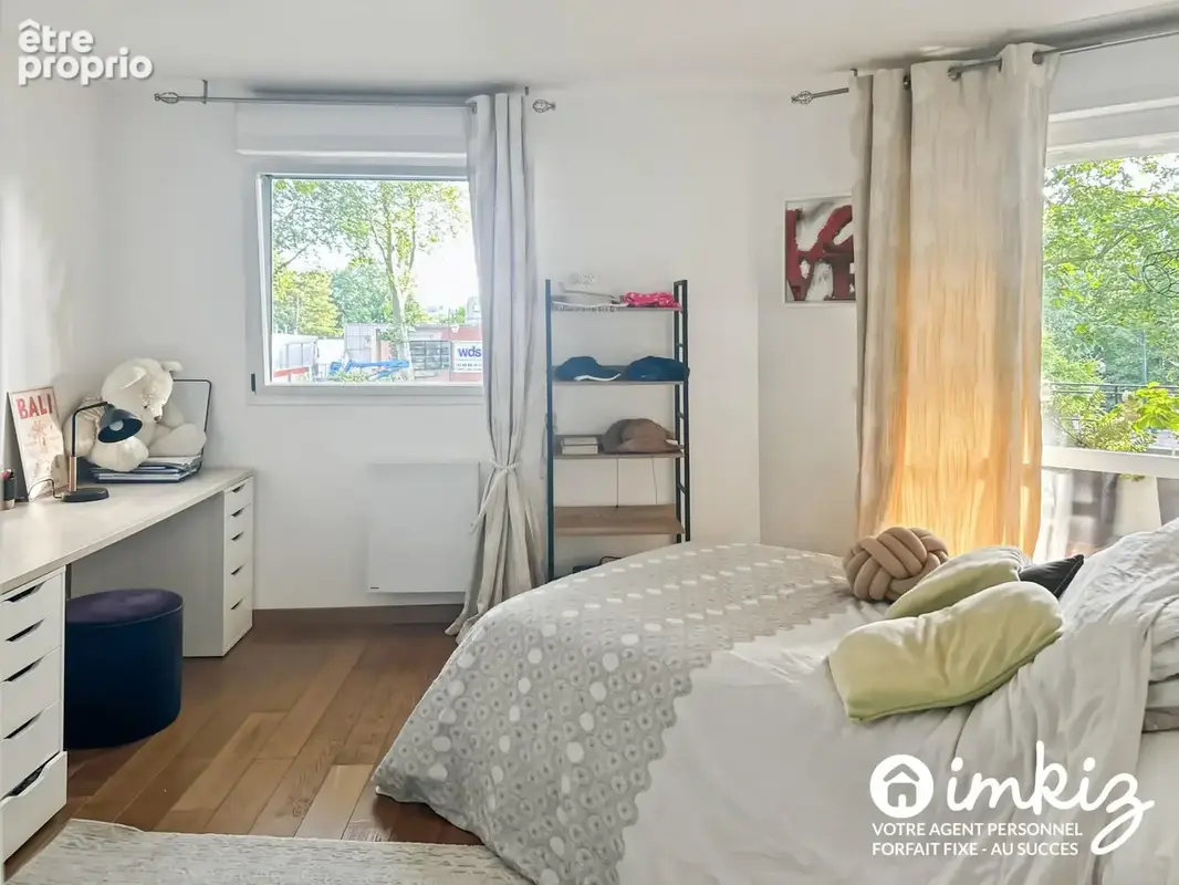 St-Maurice  T5  107 m²  balcon terrasse 2 parkings - photo 8