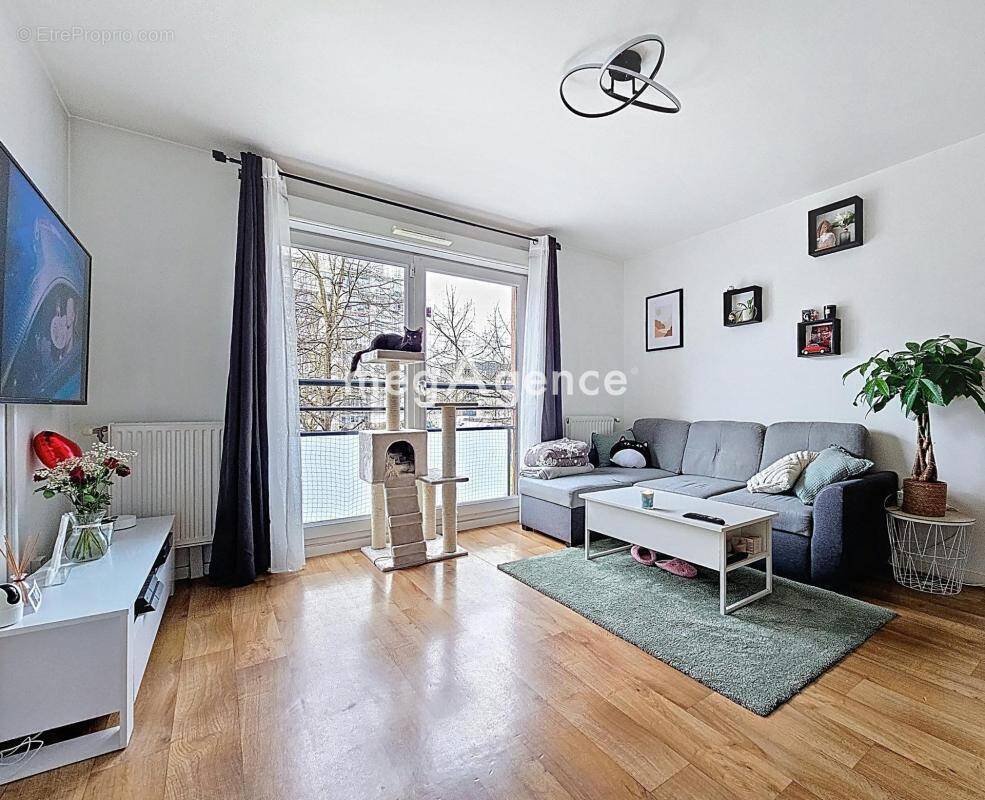 Appartement à MANTES-LA-JOLIE
