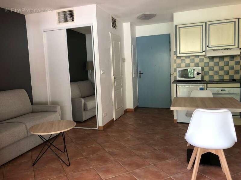 Appartement à GREOUX-LES-BAINS