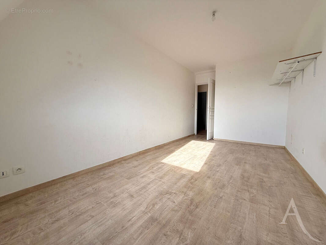 Appartement spacieux en dernier étage - photo 6