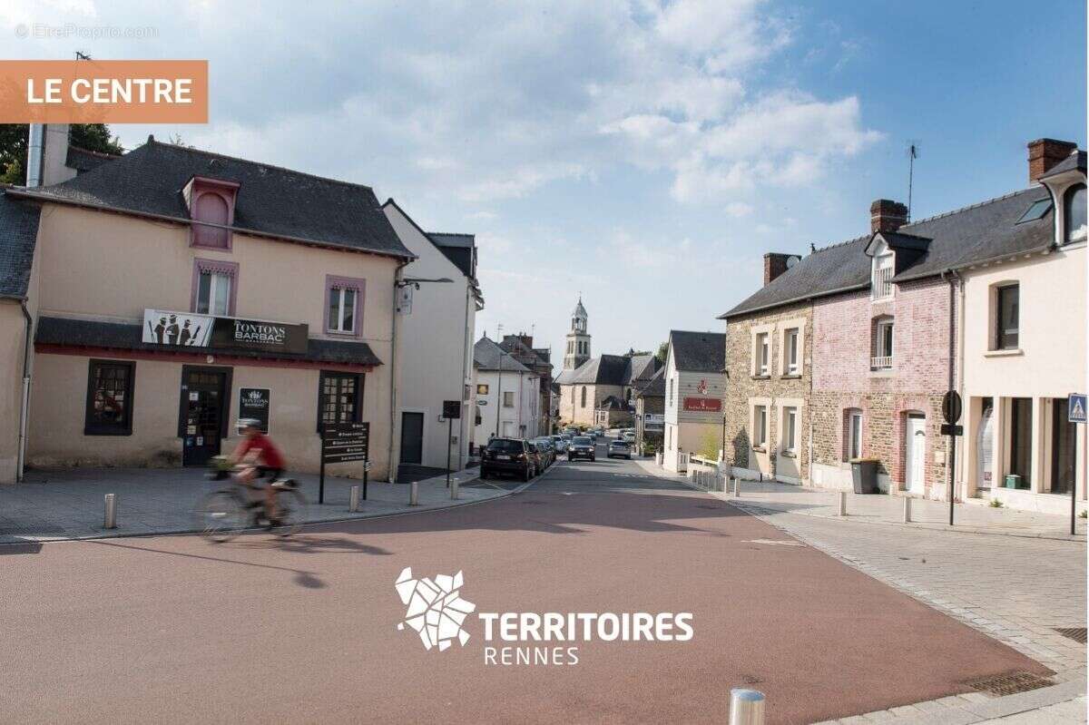 Terrain à VERN-SUR-SEICHE