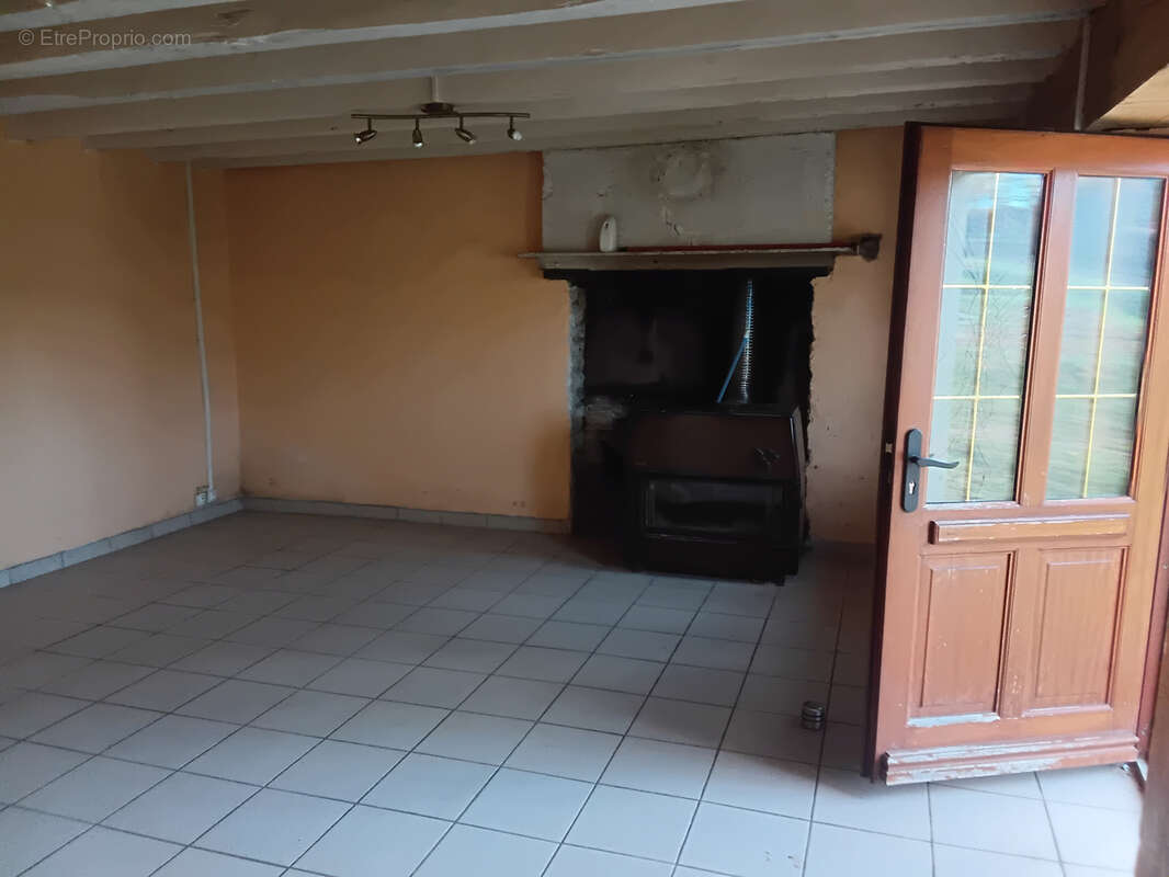 Maison à COUY