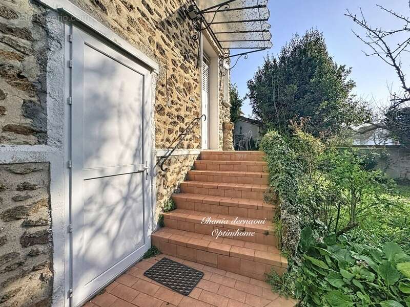 Maison à LE PERREUX-SUR-MARNE