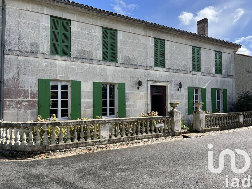 Photo 1 - Maison à SAINT-PALAIS-DU-NE