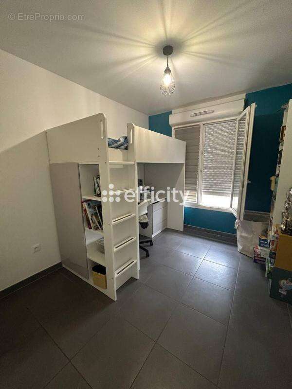 Appartement à ROSNY-SOUS-BOIS