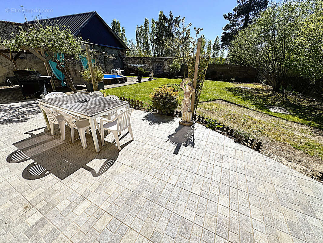 Maison à BEAUVILLIERS