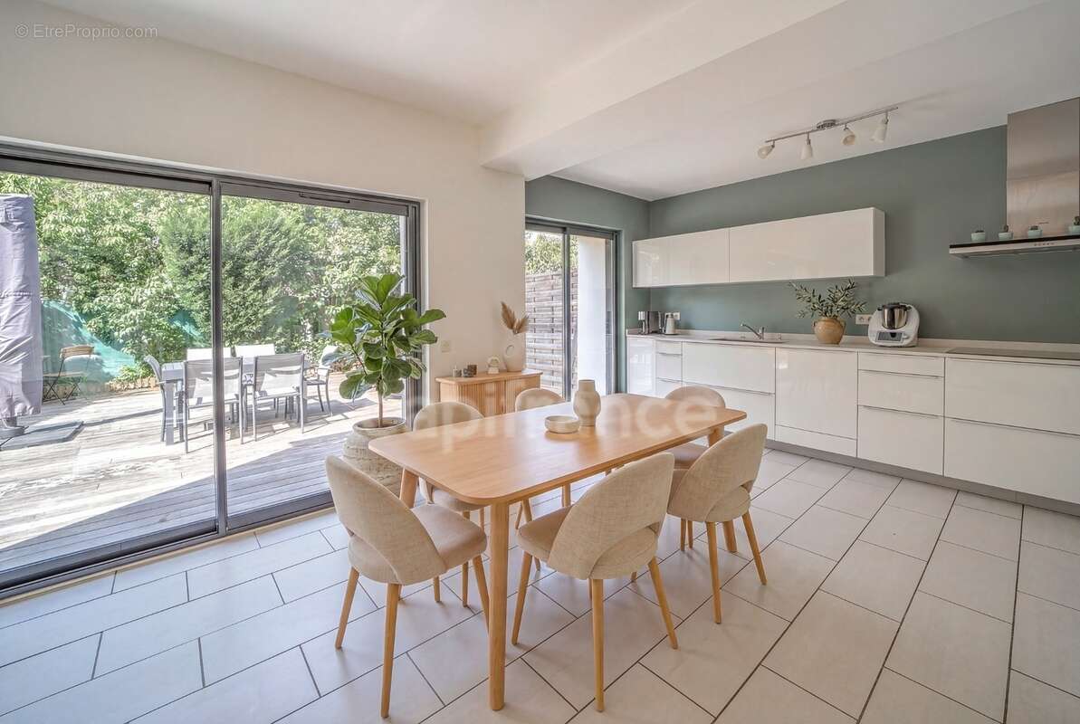 Dpt Ain (01), à vendre PREVESSIN MOENS appartement T4 de 153,89 m² - photo 31