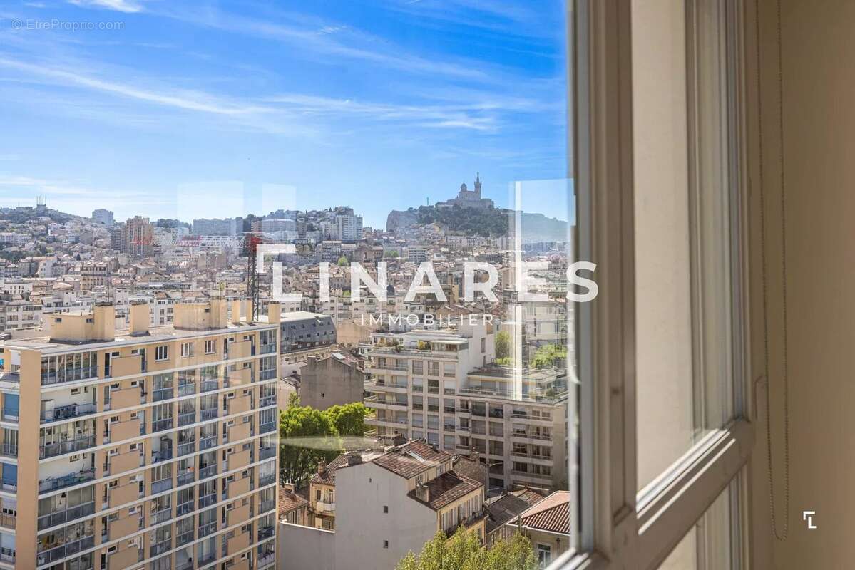 Appartement à MARSEILLE-6E