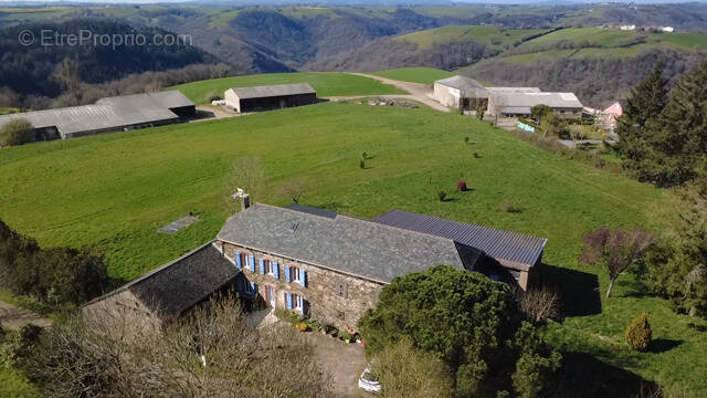 Maison à COURRIS