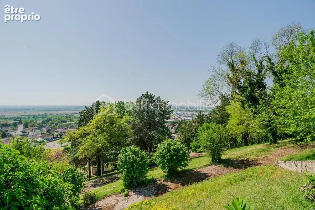 Maison familiale avec vue dégagée, au calme dans un cadre exceptionnel proche commodités - photo 2