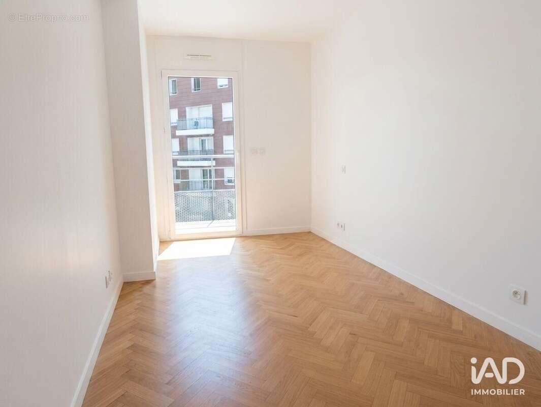 Appartement 81 m² à Issy-Les-Moulineaux  - photo 8