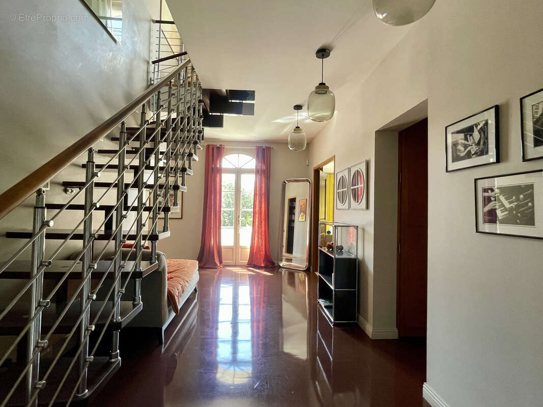 Maison à SAINT-YRIEIX-SUR-CHARENTE