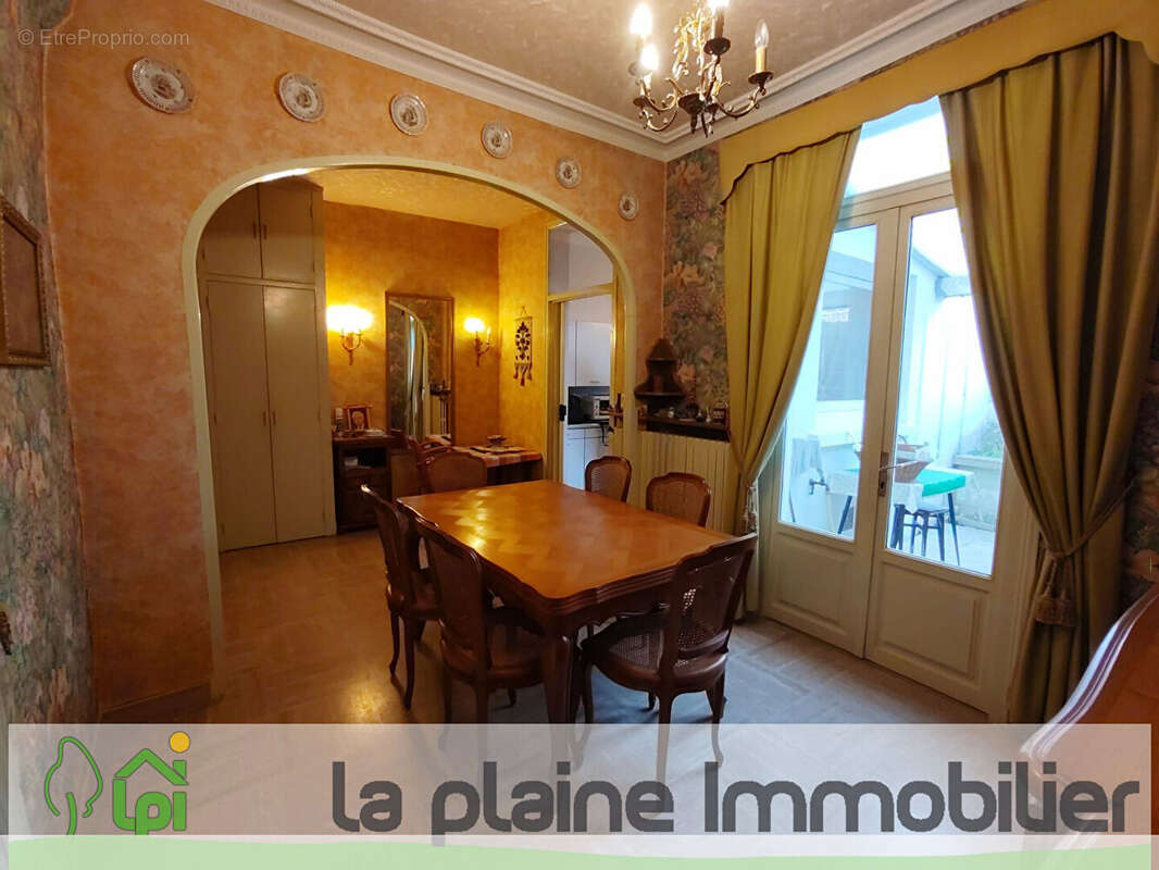 Maison à LA FERTE-MACE