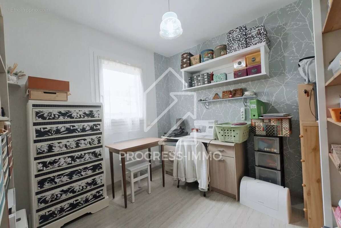 Appartement à COMBS-LA-VILLE