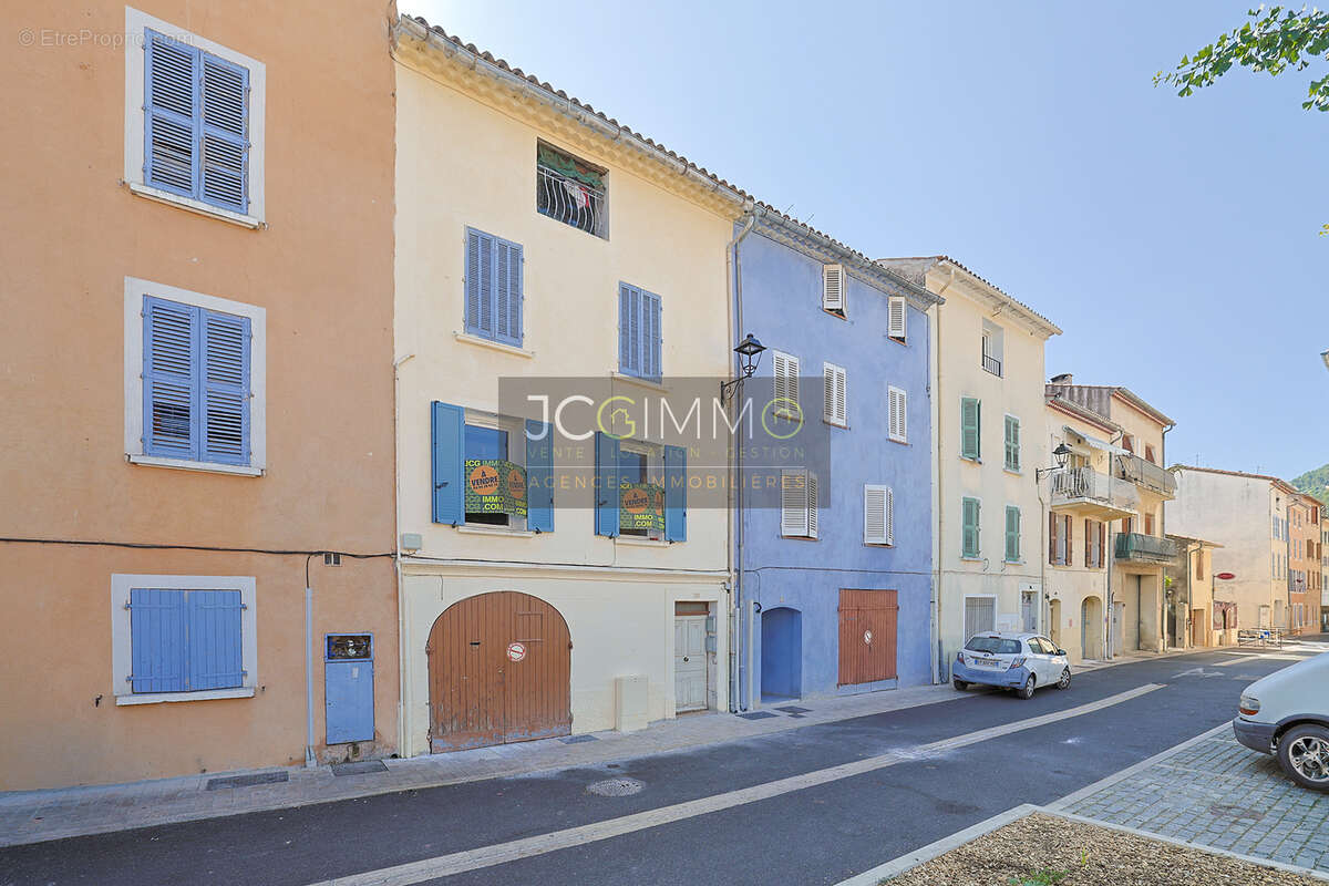 Sollies pont (centre ville) - appartement t4 renove (juillet 2026) - 88 m2 - cour exterieure privative - 24 m2 - photo 19