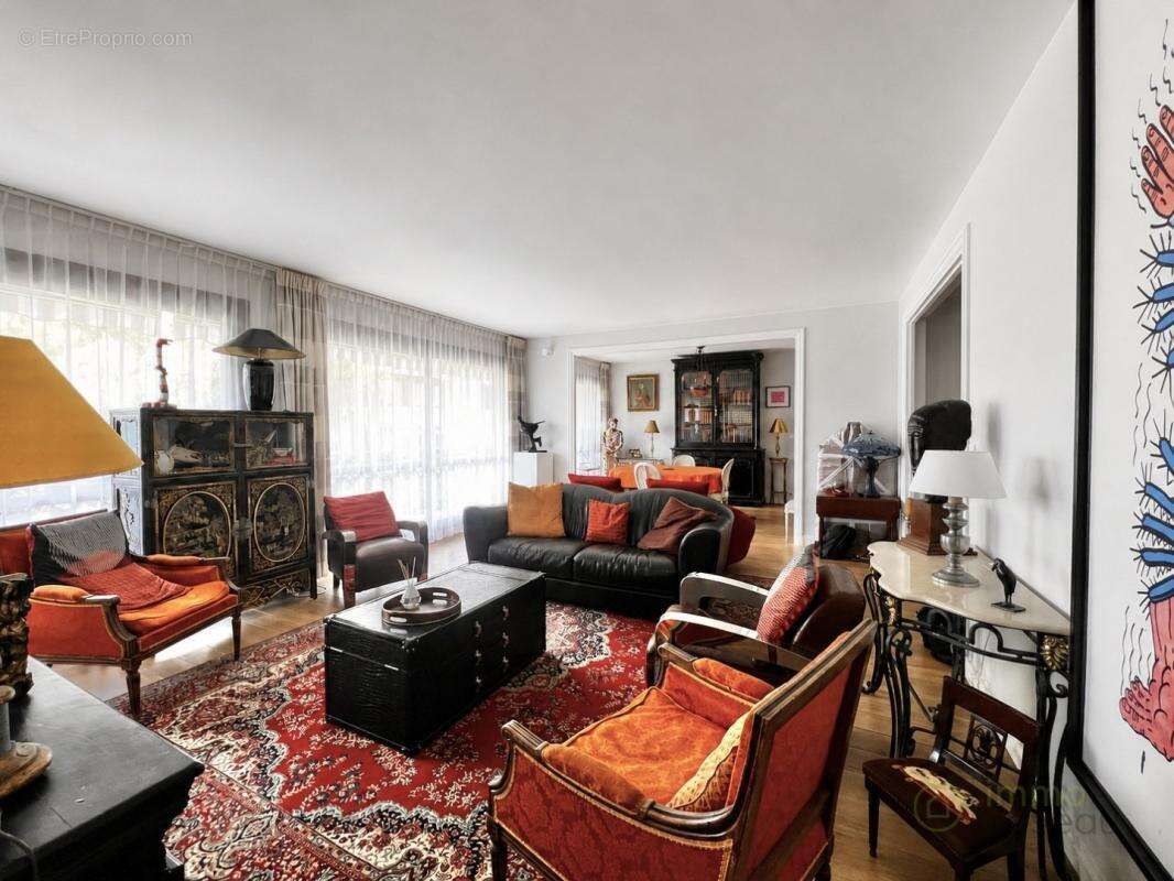Appartement à NOISY-LE-ROI
