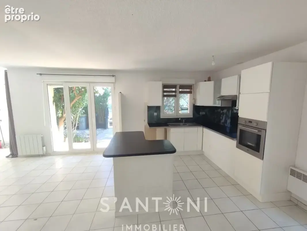 Agde- maison de plain-pied avec jardin - photo 6