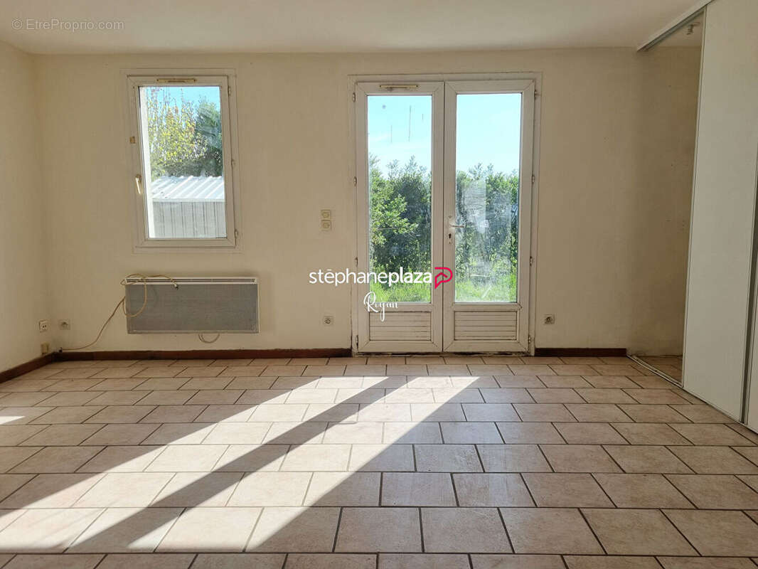 Maison à VAUX-SUR-MER