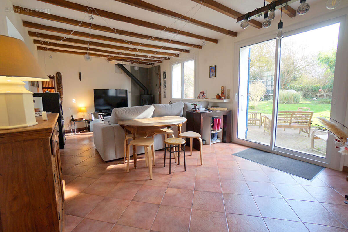 Maison à MEZIERES-SUR-SEINE