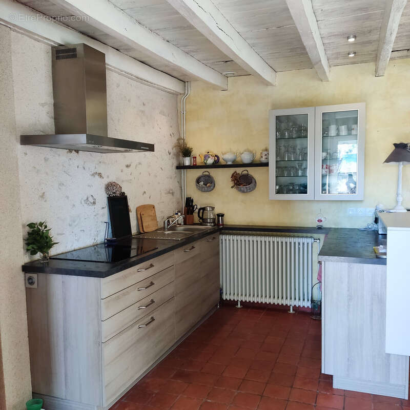 Maison à SACIERGES-SAINT-MARTIN