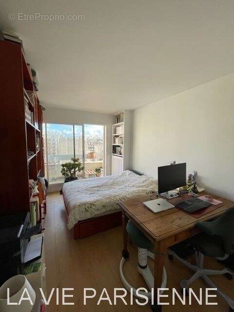 Appartement à PARIS-14E