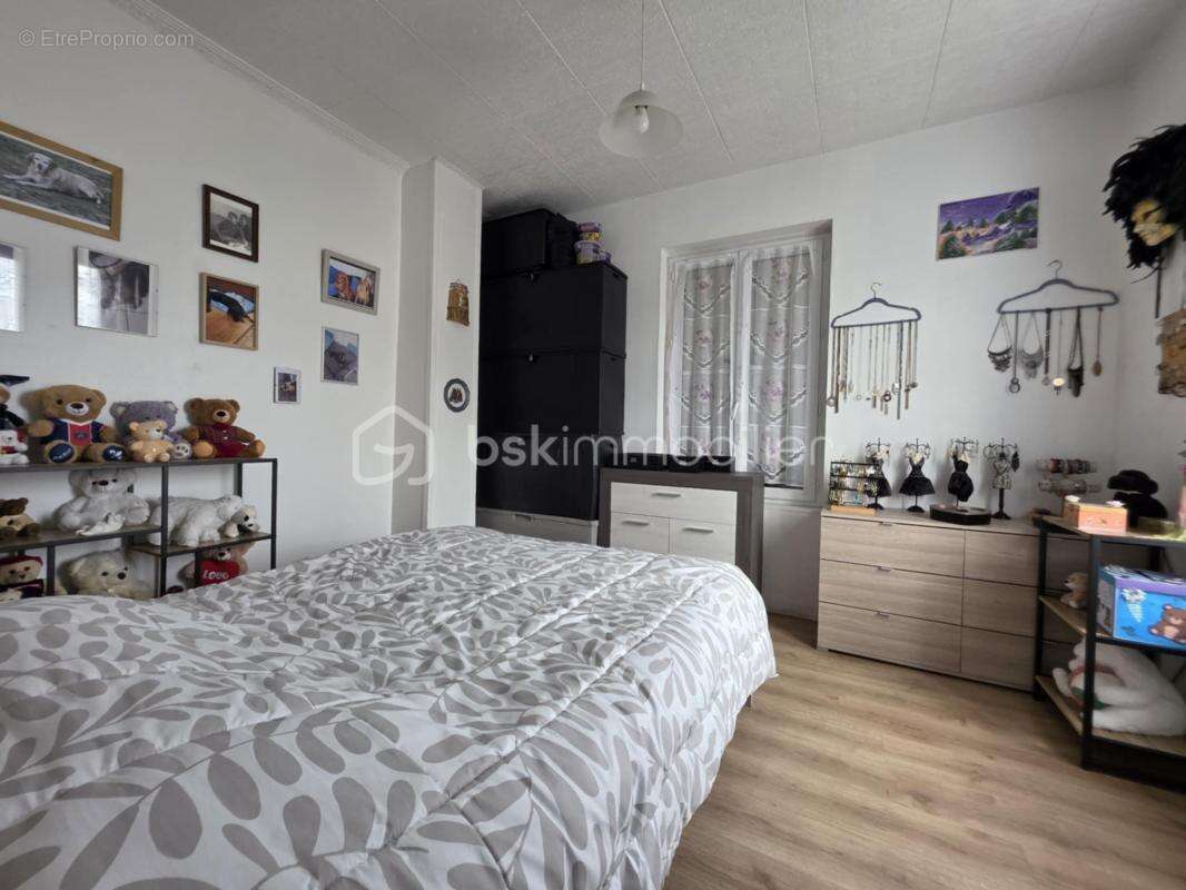 Maison à BAGNEAUX-SUR-LOING