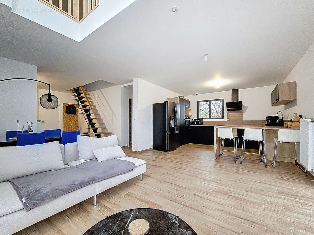 Maison à ROMILLY-SUR-ANDELLE