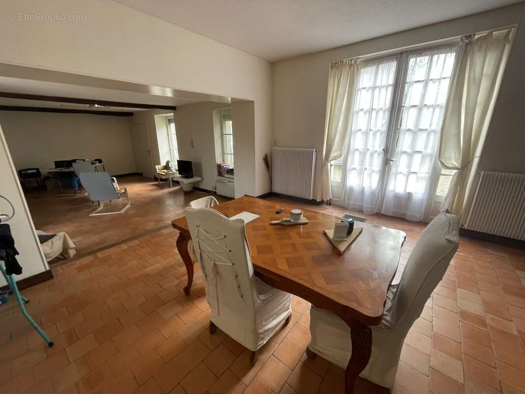 Maison à LIMERAY