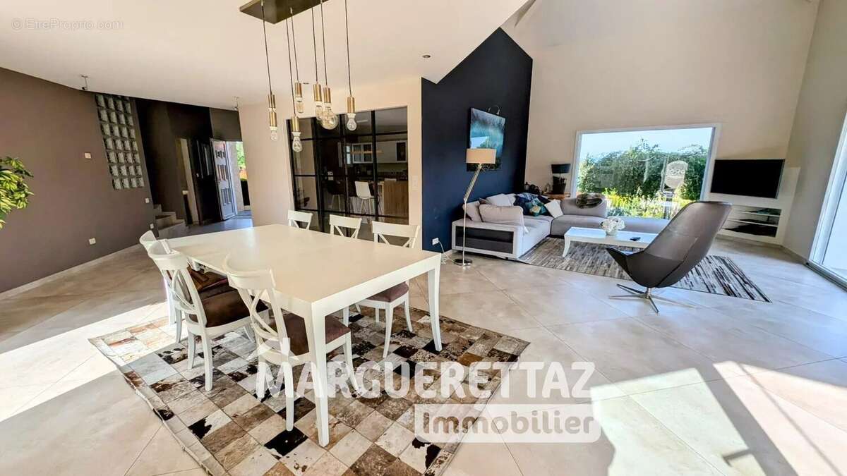 Maison à MARCELLAZ