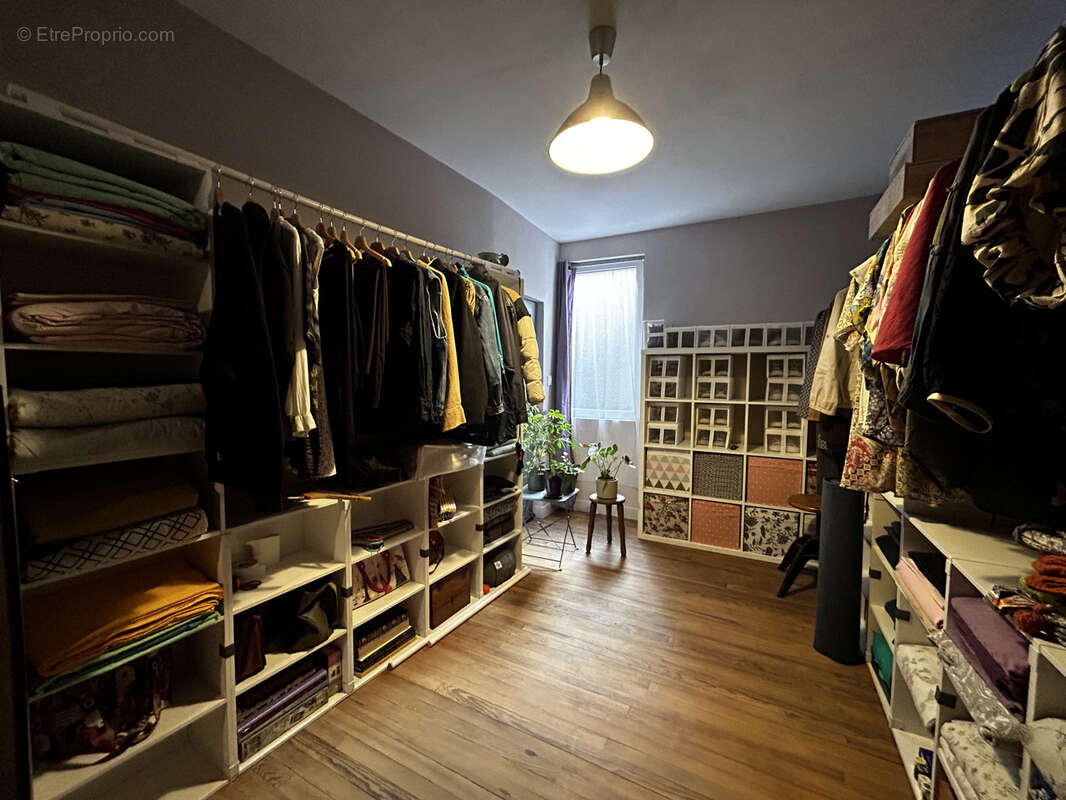 Maison à LABRUGUIERE