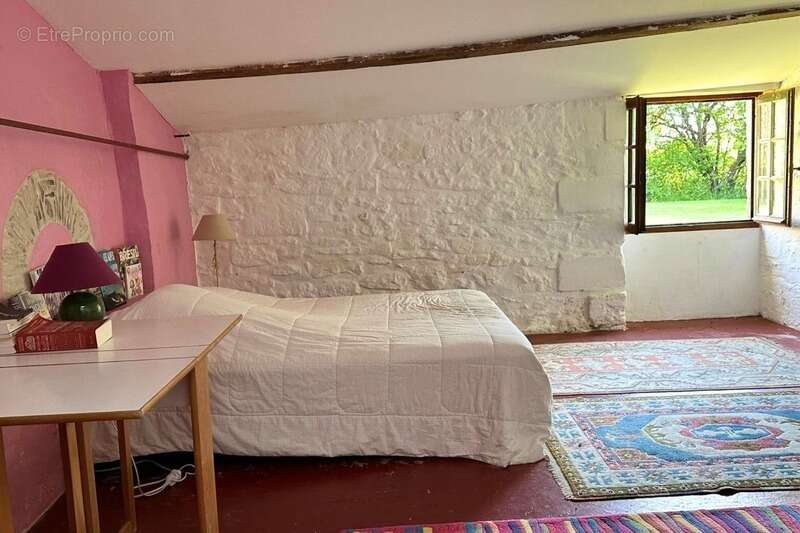 33390 anglade - maison de 6 pieces - calme - vue degagee - jardin - garage - photo 9