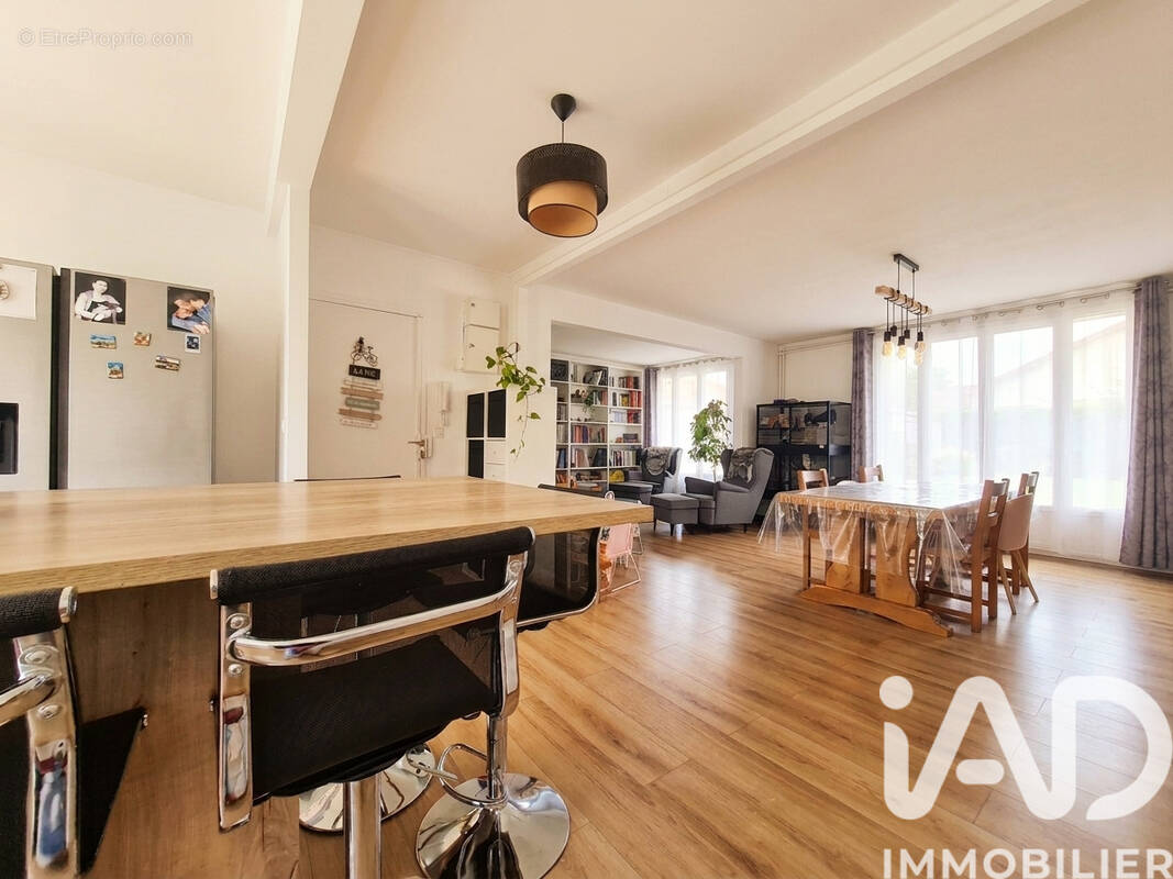 Photo 1 - Appartement à SAINT-OUEN-L'AUMONE