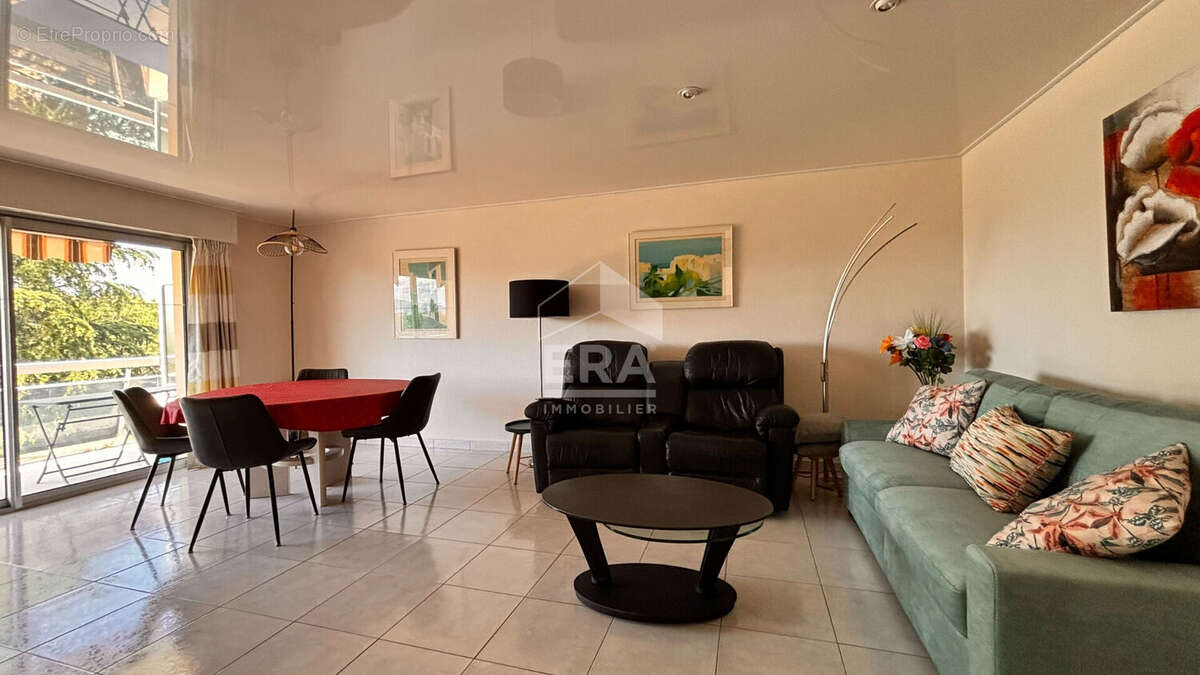Appartement à FREJUS
