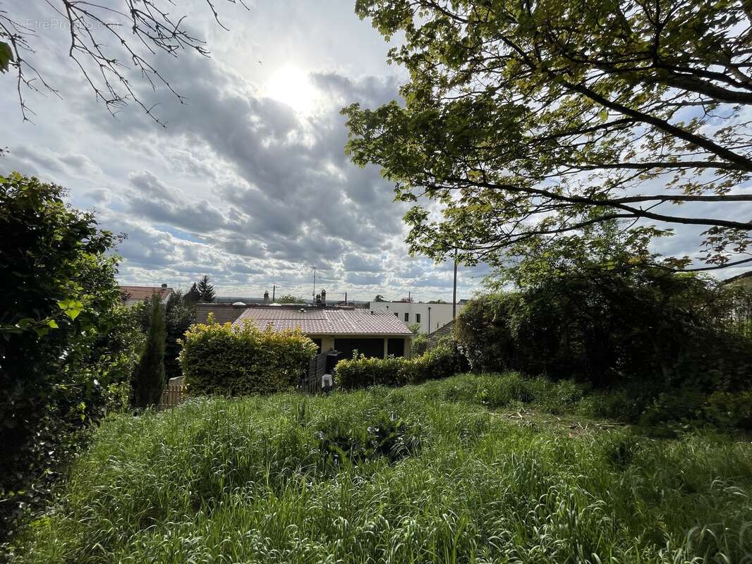 Autre à CORMEILLES-EN-PARISIS