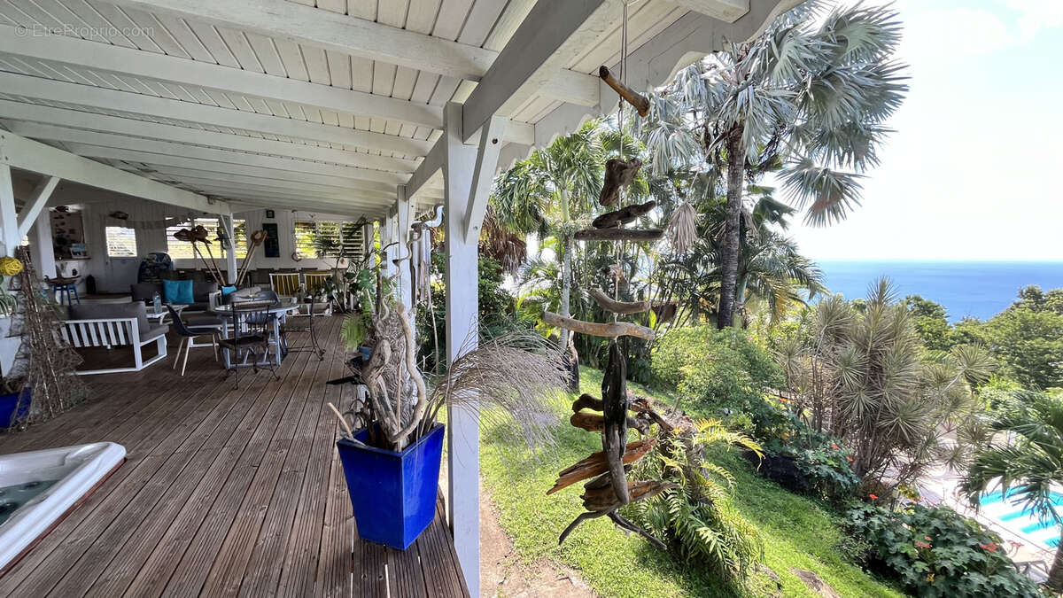 Maison à POINTE-NOIRE