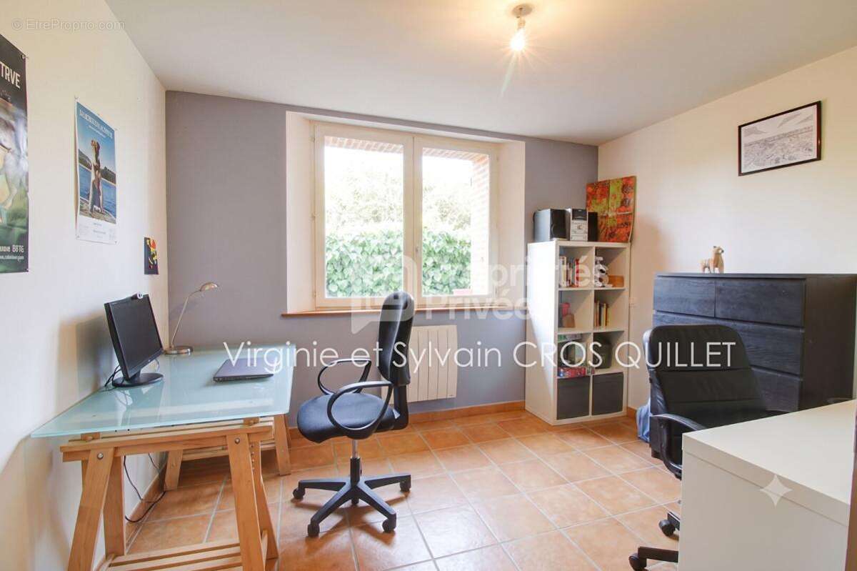Maison de caractère secteur Lavaur 255 m2 + annexes sur grande parcelle - photo 4